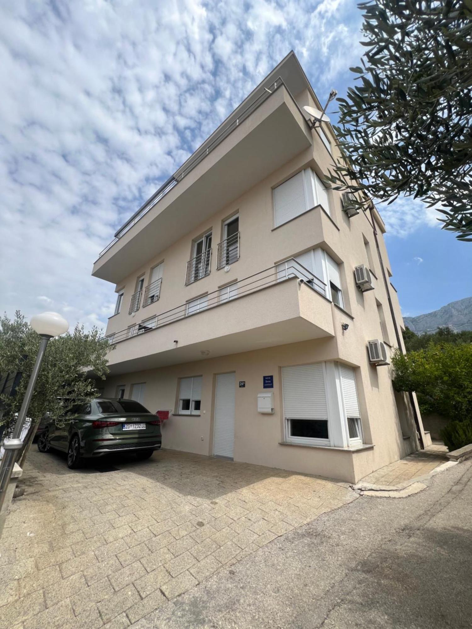 Villa Jurisic Tučepi エクステリア 写真